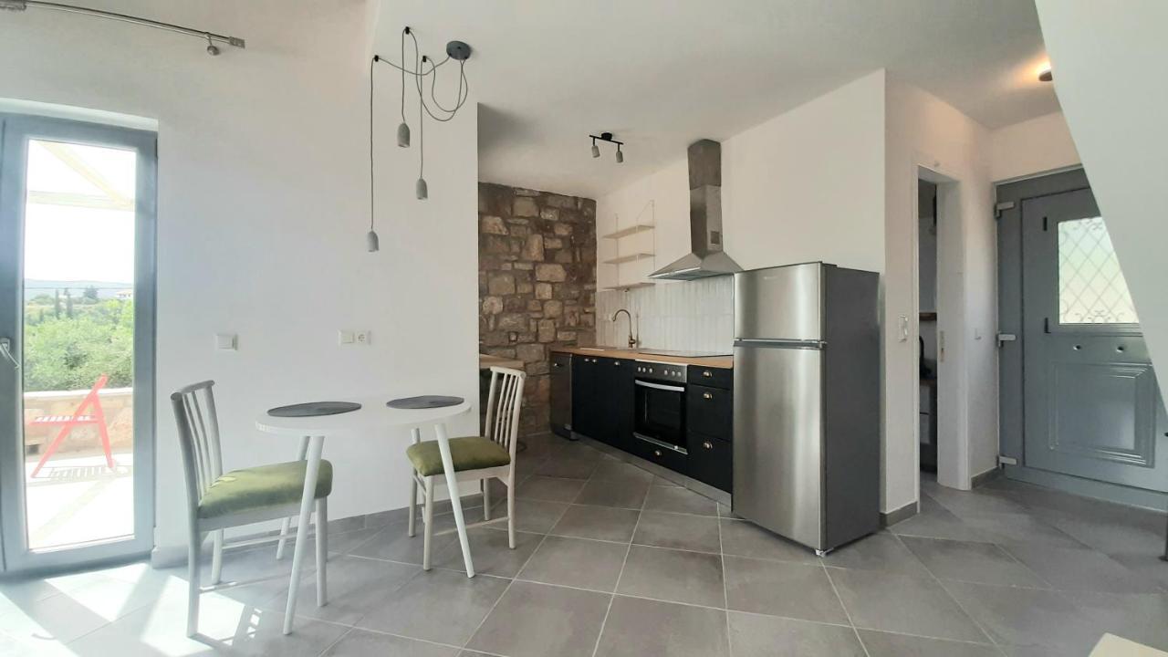 Koroni Stone House, Newly Built Studios By The Sea Екстер'єр фото