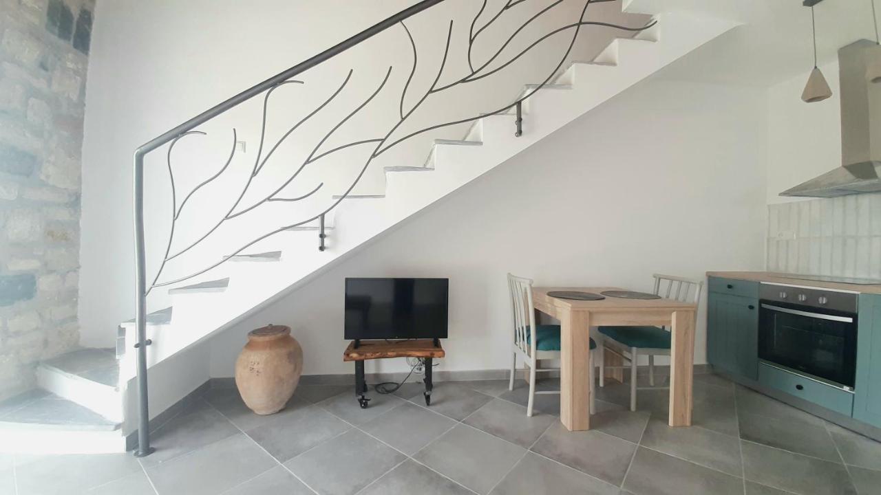 Koroni Stone House, Newly Built Studios By The Sea Екстер'єр фото