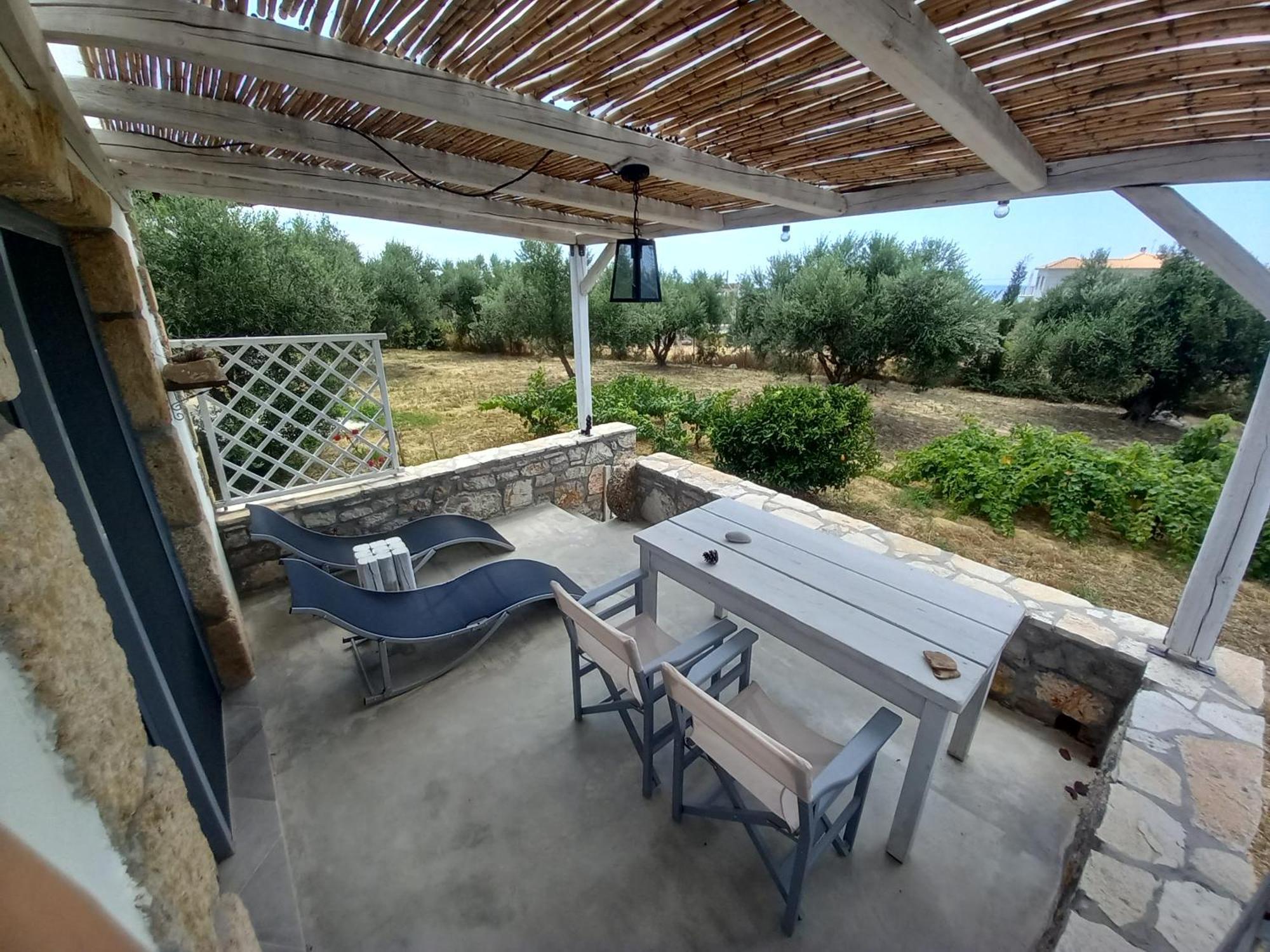 Koroni Stone House, Newly Built Studios By The Sea Екстер'єр фото