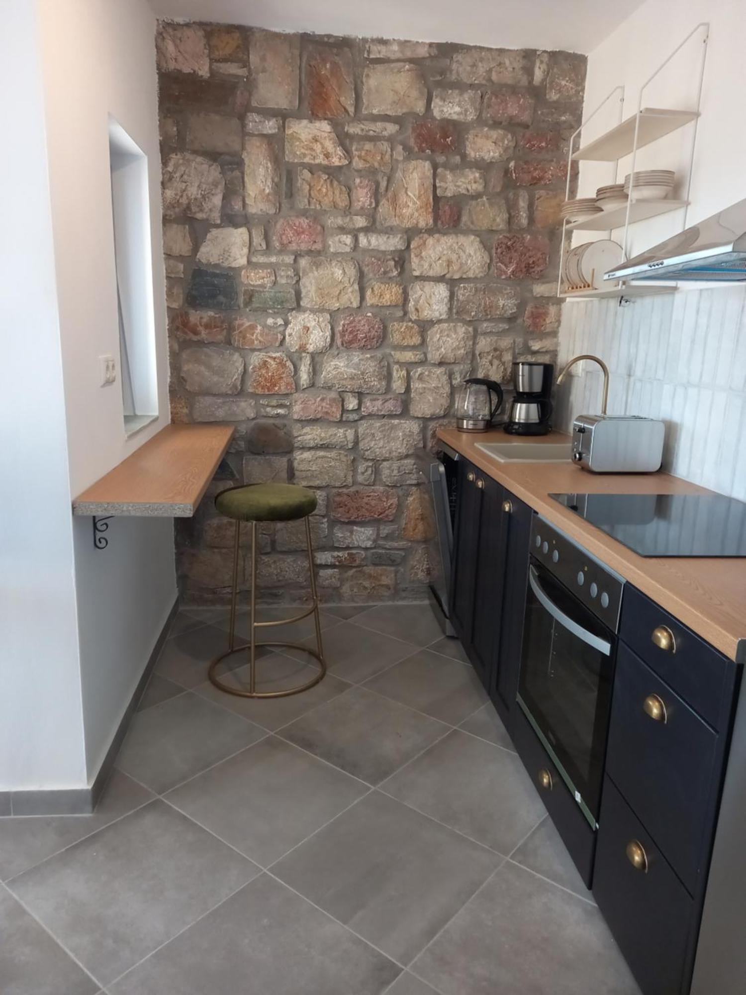 Koroni Stone House, Newly Built Studios By The Sea Номер фото